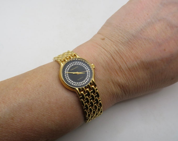 vintage womens gate bracelet Watch / dainty dial / quartz watch  / dial  / vintage / womens  watch (g13)