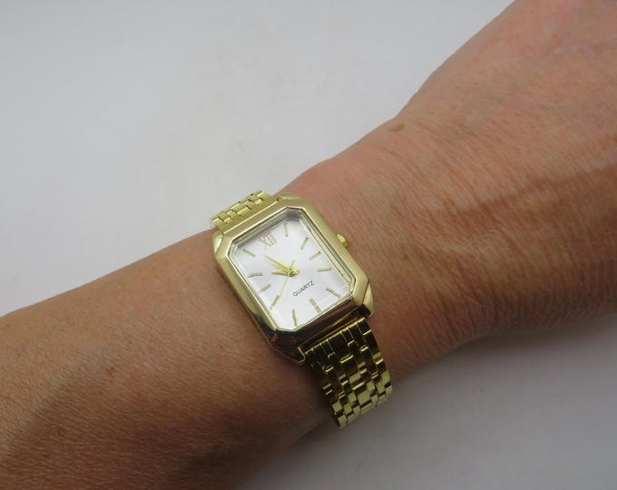 Vintage Gold Watch: silver Dial, Rectangle Face BB21