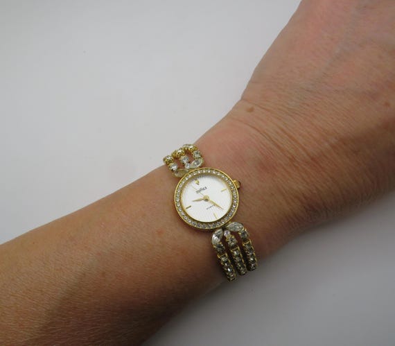 Vintage watch  / diamond dress watch / 6.3" wrist Quartz watch / Ladies Dress Watch / womens Watch / Gift for her (v26)