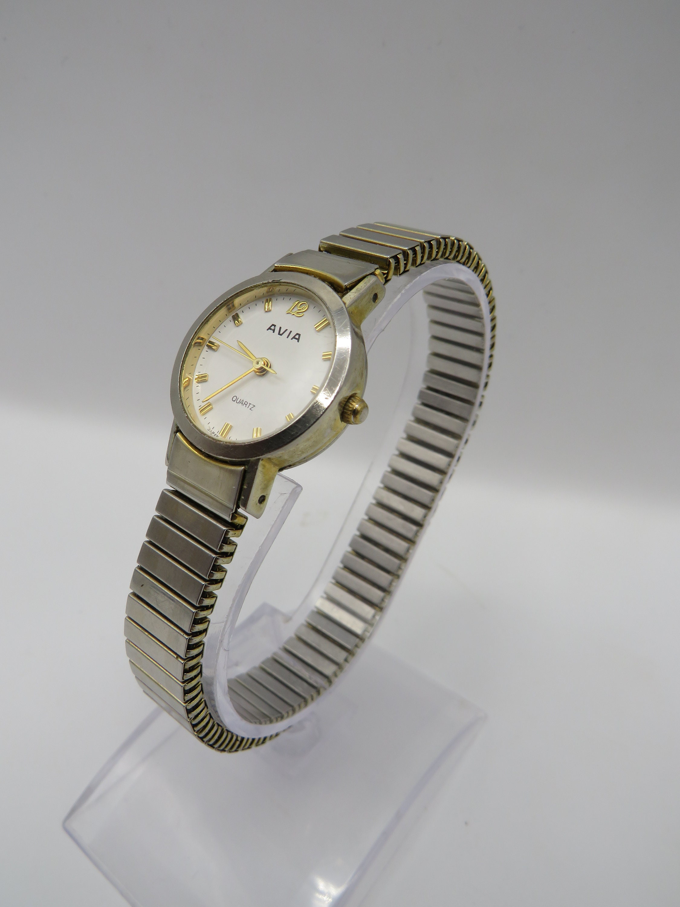 Vintage watch / ladies Avia expandable watch / white dial Etsy