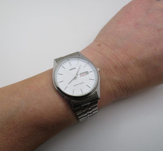 vintage watch / sports watch  / gift for him / metal bracelet Watch / vintage Lorus  Watch / vintage / n14