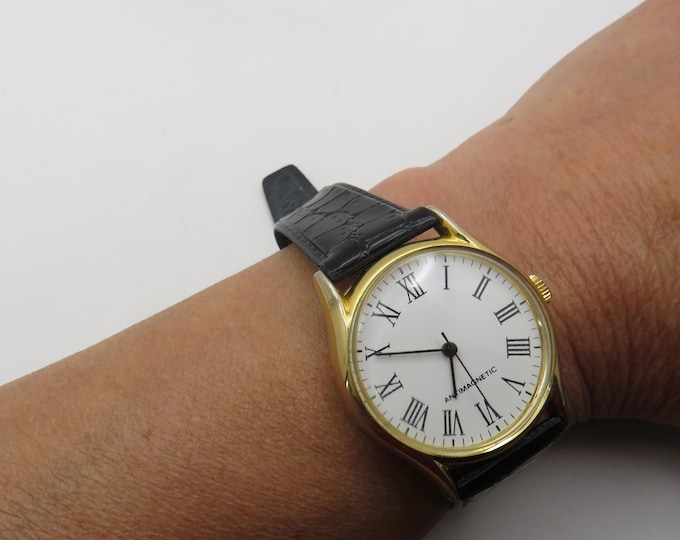 vintage mechanical watch / gold watch / unbranded  / Winding watch / royal watch / u11