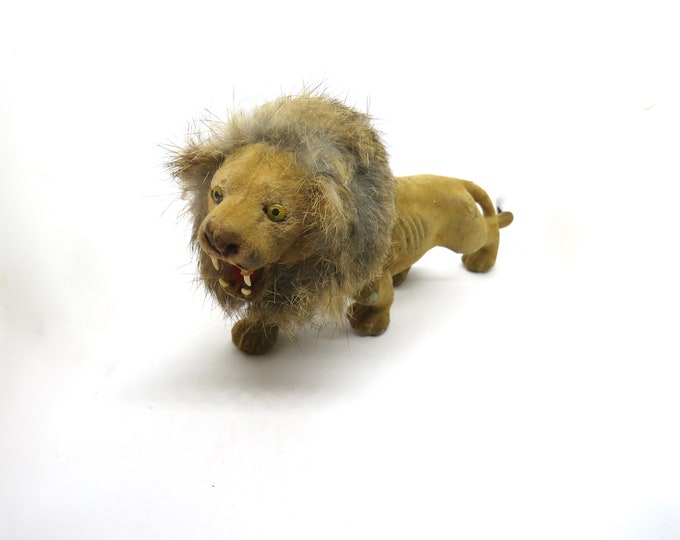 Antique toy Lion / Retro Lion / Antique Circus Lion Taxidermy toy REAL FUR / vintage Animal / retro  Figurine / (RB)