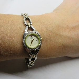 vintage watch / Citizen Quartz ladies watch / vintage wrist watch / rare japan watch / vintage Watch / watch  / watch / ladies  watch
