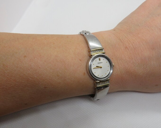 vintage seiko Watch / womens watch / Vintage watch / quartz watch /  watch / watch / vintage ladies / watch