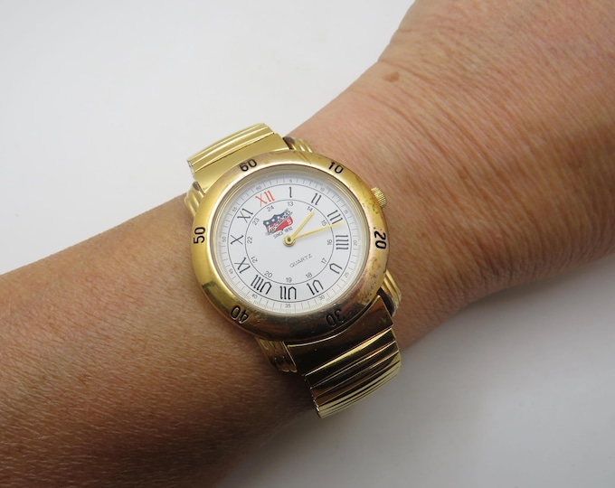 Vintage gents watch / expandable dress watch / gold Quartz watch / white dial / mens Watch / watch / Swiss  / watch / gift for him / T23