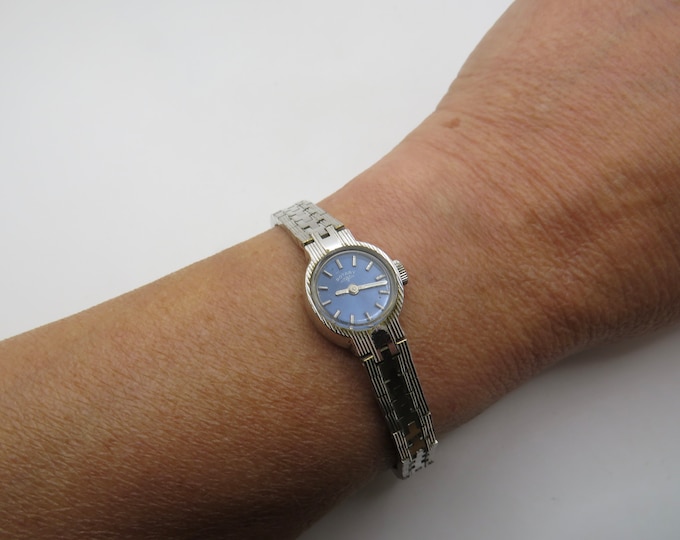 vintage Swiss watch / Rotary / gift for her / dainty watch / mechanical watch / vintage watch / vintage 60s / womans  watch (T20)