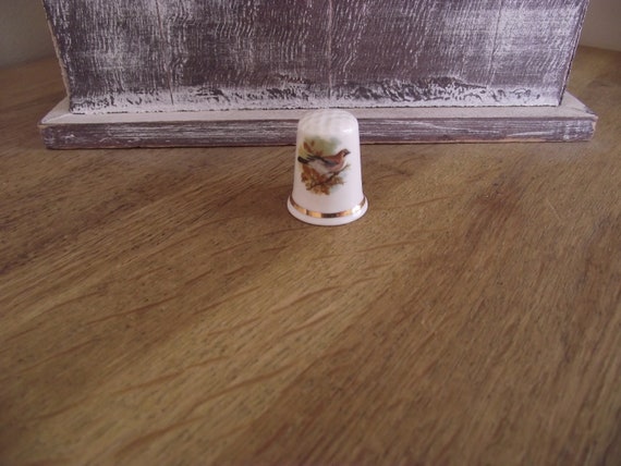 Vintage thimbles / bird / Dartmoor Devon pony Centre / bone china England made / K1