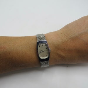 vintage Timex tank watch / Square watch / Jewels / Winding watch / tank watch / Retro watch