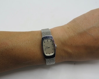 vintage Timex tank watch / Square watch / Jewels / Winding watch / tank watch / Retro watch