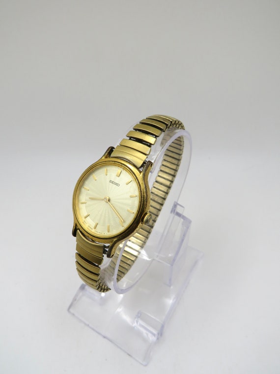 vintage gold watch / 7" wrist size watch expandin… - image 9