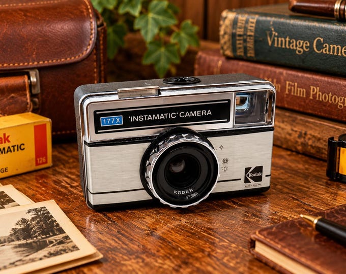Vintage Kodak Instamatic 177x Camera, 126 cartridge  Film, Tested