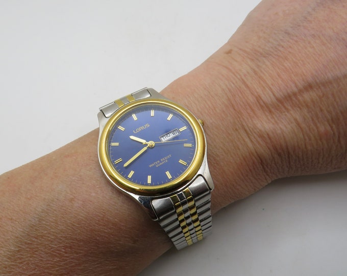 Vintage blue dial watch / sports watch / vintage gents Watch / twotone  watch / 7.8" wrist  (R19)
