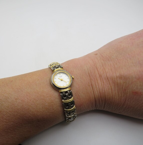 Vintage watch / Dainty Quartz watch / citizen gold Dress Watch / large 7.6" wrist size /  womens Watch /  Gift for her (i25)