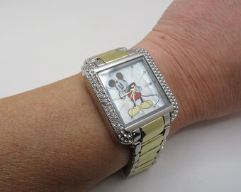 Disney rectangle watch Mickey Mouse watch / vintage sport  / fashion watch / womans watch/ J27