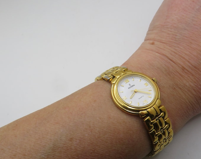 Vintage gold watch / large wrist 7.5"   / gold Quartz watch / Ladies Gold Plated Dress Watch / ladies Watch /  Gift for her (f22)