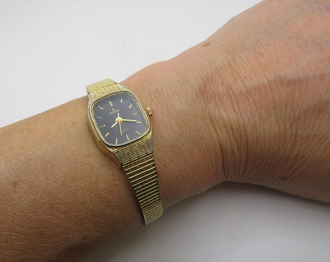 vintage watch / vintage wrist watch / adjustable wrist / womans gold watch / watch / vintage sport (h13)