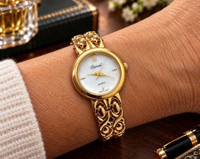vintage gold Carvel watch / 7" wrist size watch / vintage womans  90s watch / vintage Watch / watch  ladies  watch (ZA15)