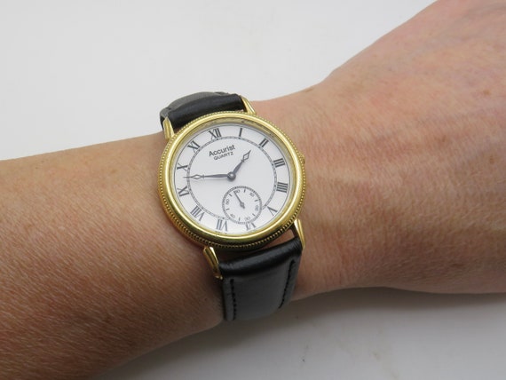 Vintage watch / Sub dial Quartz watch / white dial  / vintage gents Watch / watch / vintage sport  / gift for him (c24)