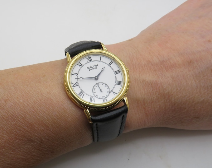Vintage watch / Sub dial Quartz watch / white dial  / vintage gents Watch / watch / vintage sport  / gift for him (c24)