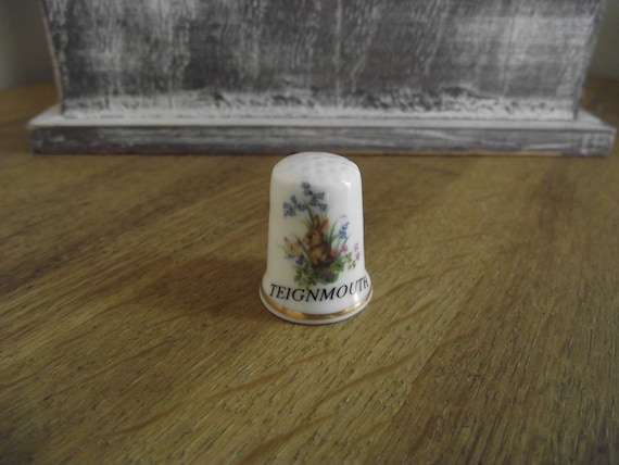 Vintage thimbles / Teignmouth / beautiful Fine Bone China / bone china England made / AR2