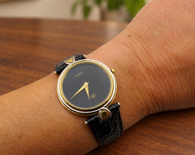 Vintage Gucci Gents Watch, Gold Plated, Black Leather (90s) P20