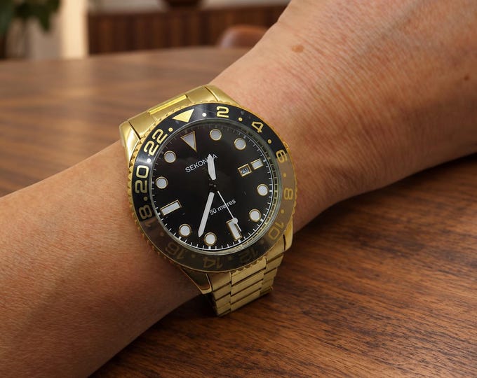 Vintage Gold-Tone Sports Watch – Classic Men’s Wristwatch / Gift for him (r24)