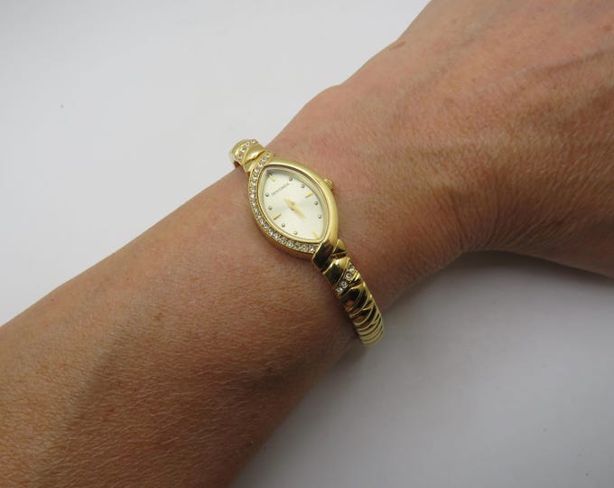 Vintage gold watch  / diamond dress watch /  Quartz watch / Ladies Dress Watch /  womans Watch /  Gift for her (h20)