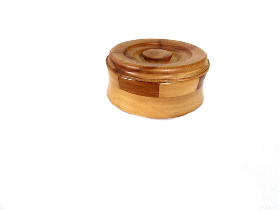 Vintage fruit bowl with lid / danish Solid wood bowl / medium carved wood fruit Bowl /  bowl Round  / vintage / teak fruit bowl
