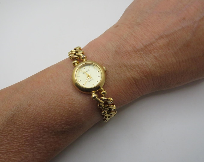 vintage chain watch Ingersoll / 7" wrist size  / vintage womans  90s watch / vintage Watch / watch  ladies  watch (x1)