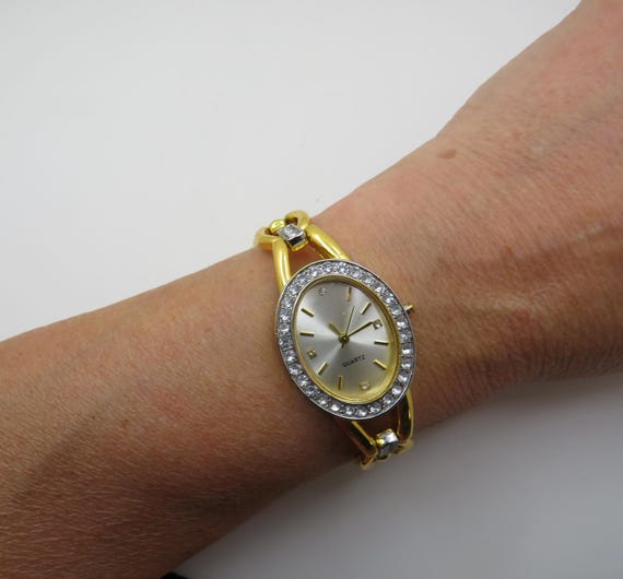 Vintage watch  / diamond dress watch / 8" wrist Quartz watch / Ladies Dress Watch / womens Watch / Gift for her (w22)