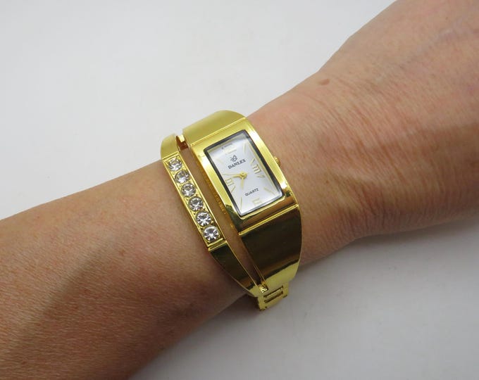 Vintage Gold Plated Bracelet Watch Charm, Classic Ladies Style (BB13)