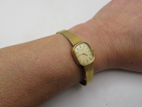 Vintage Wind up Watch Gift Vintage Timex Wrist Watch