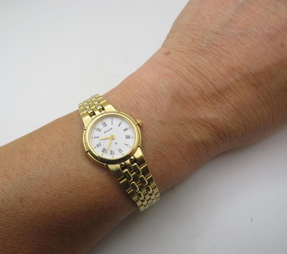 Vintage gold watch / 6.2" wrist size / vintage womans  90s watch / accurist watch / vintage Watch / watch ladies  watch (s3)