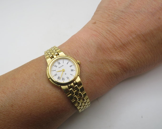 Vintage gold watch / 6.2" wrist size / vintage womans  90s watch / accurist watch / vintage Watch / watch ladies  watch (s3)