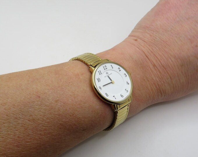 Vintage fashion watch / Quartz watch / watches for women / Dress Watch /  womens next  Watch /  Gift for her  (c1)