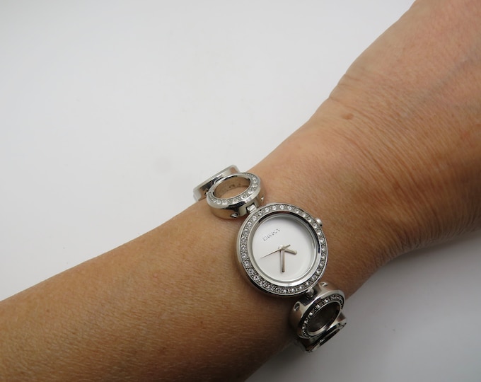 vintage watch  DKNY / fashion watch / womens watches / vintage Watch / watch / vintage sport / Womans watch (f25)