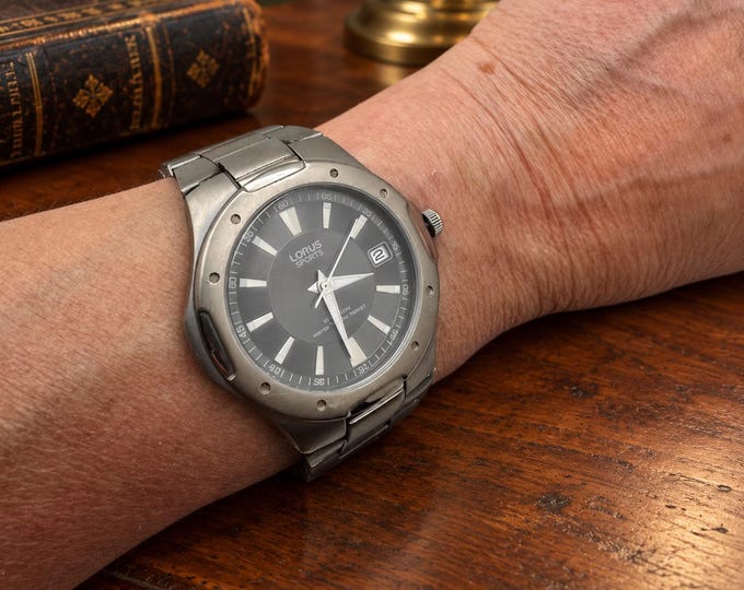 vintage Titanium Watch / Lorus watches / Vintage date watch / quartz watch
