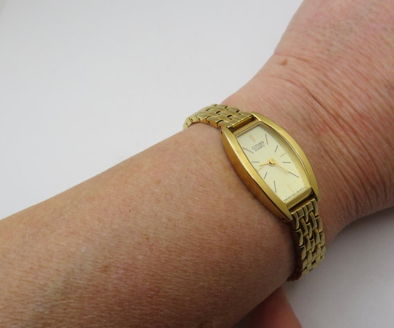 vintage gold watch / citizen 6.2" wrist size watch / vintage womans  90s watch / Japan watch / vintage Watch / watch  ladies  watch (RB8)