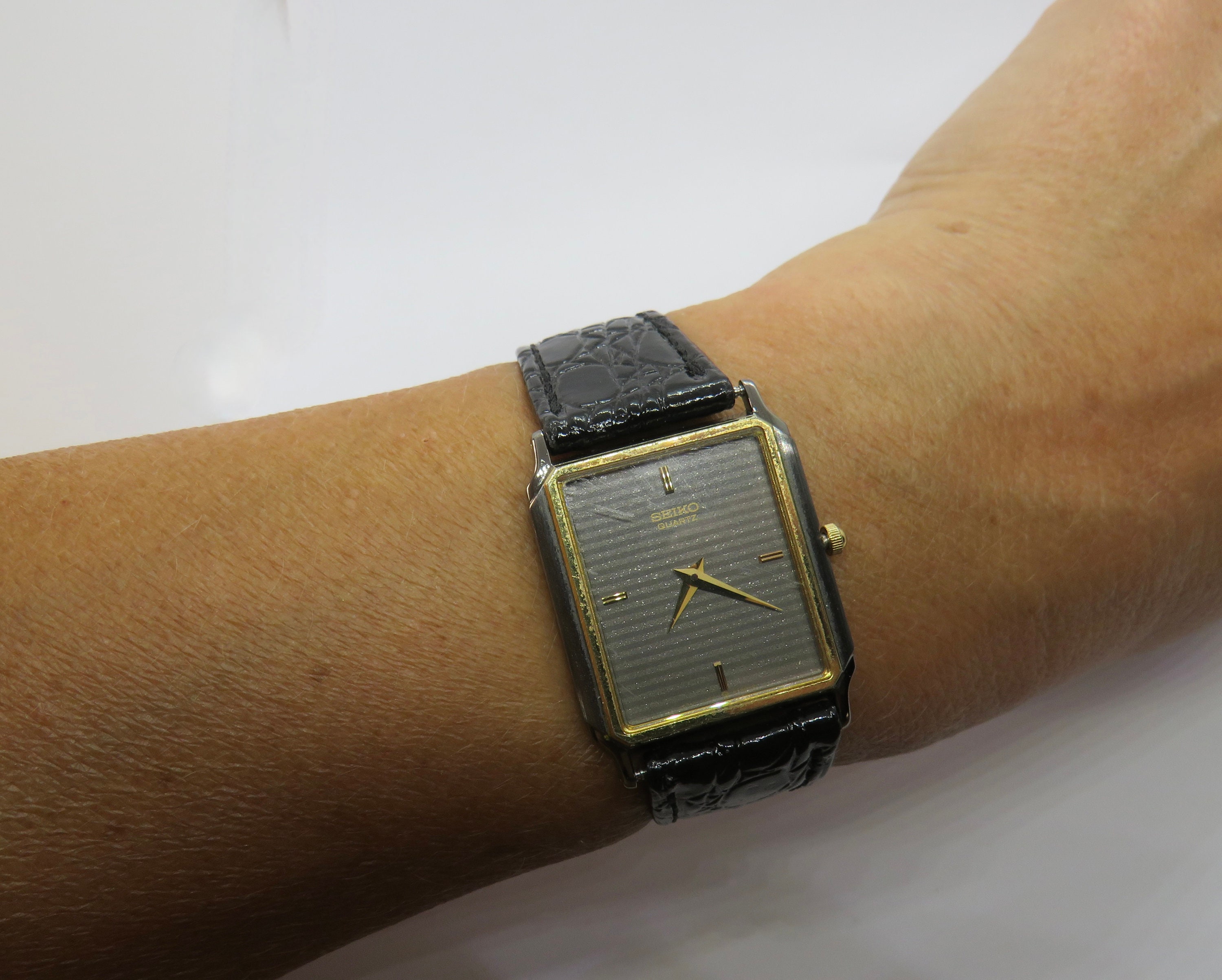 Vintage Rectangle Watch / Seiko Tank Watch  Wrist / - Etsy