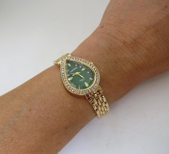 Green Snake Watch: Vintage Gold Plated Bracelet, Heart Charm (AA23)