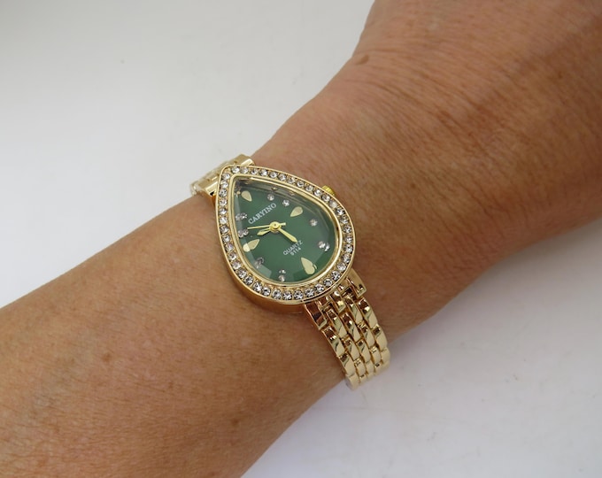 Green Snake Watch: Vintage Gold Plated Bracelet, Heart Charm (AA23)