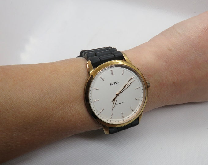 Fossil Watch / large oversized sports watch / Vintage watch / quartz watch / gold watch / vintage gents / watch / gift for him