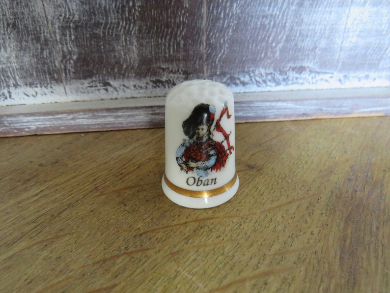 Vintage thimbles OBAN thimble beautiful Fine Bone China places of interest bone china England made A2