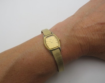 montre-bracelet Seiko vintage / montre en or pour femme / montre-bracelet de 6,8 po. / cadeau vintage / montre / montre pour femme (x31)
