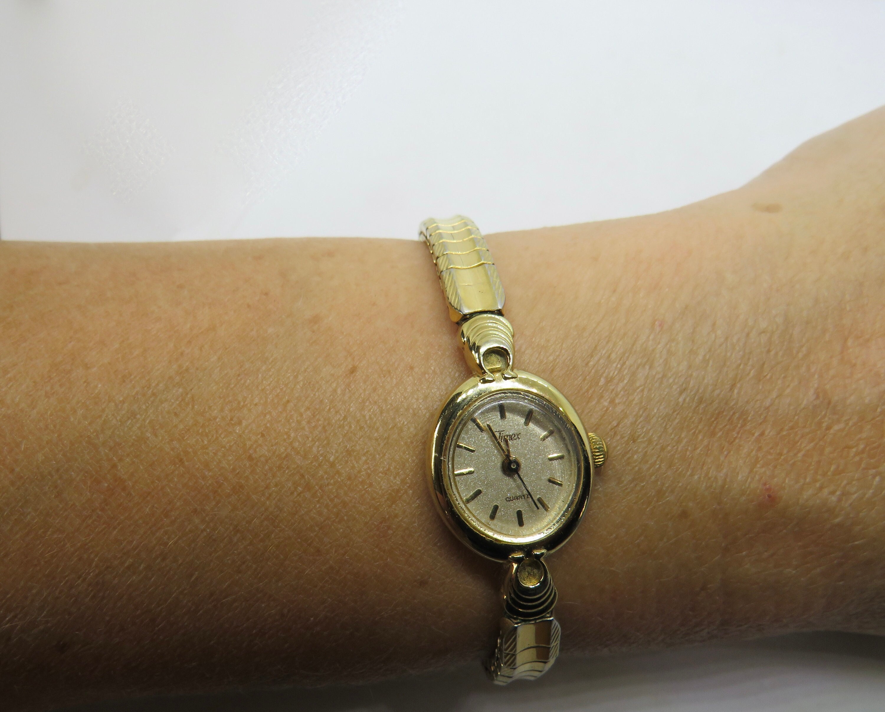 Vintage Timex Watch Classic Ladies Watch Old Watch Timex