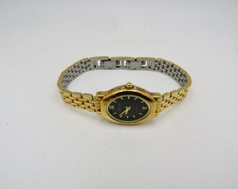 Vintage Watch / Quartz Womens Watches / Vintage Wrist Watch Vintage Watch / Quartz Womens Watches / Vintage Wrist Watch