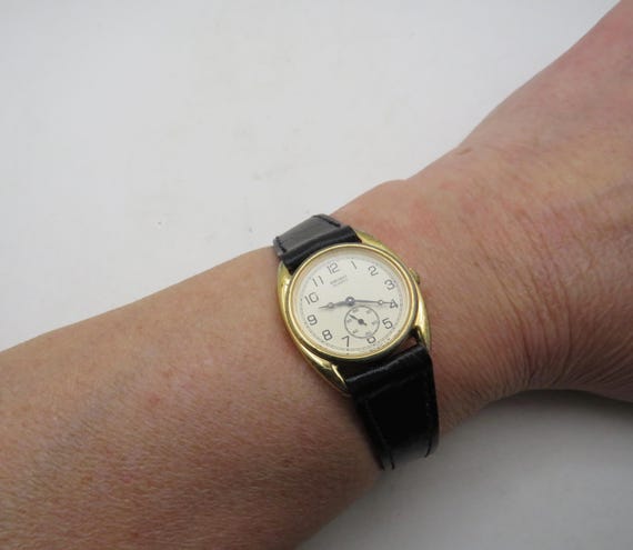 Vintage Seiko Ladies Watch: White sub dial Dial, Black Leather Strap, Japan Quartz (v18)