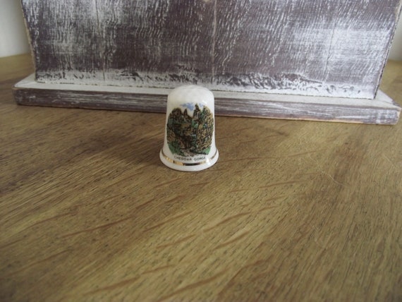 Vintage thimbles / CHEDDAR GORGE / beautiful Fine Bone China / bone china England made / ARF1