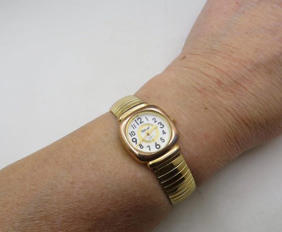 Vintage expanding Watch gold Dress Watch (B9)